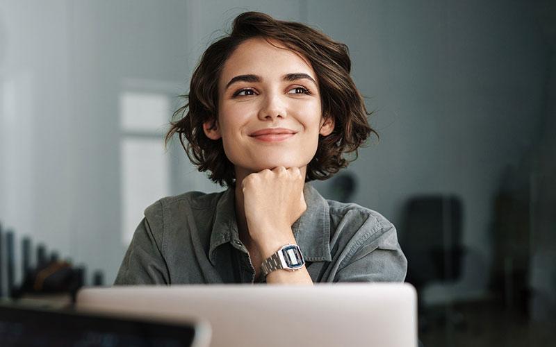 Viona Umschulung 2023, jetzt beruflich neu durchstarten! 100 prozent förderbar.